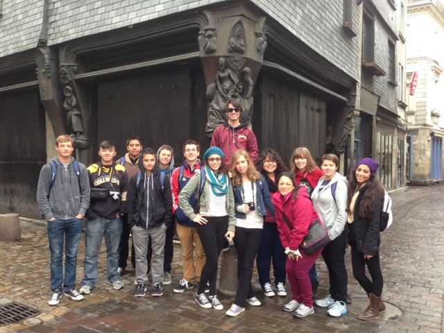Lincoln students traveled to France in Summer 2013- A great way to put those French skills to use.