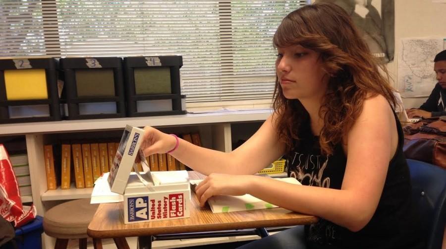 Lincoln student, Andrea Ramirez, studying for the AP U.S. History exam.  (Nallely Nava/Lincoln Lion Tales)