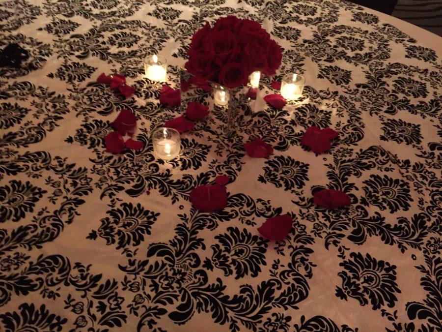 Table decorations at the San Jose Marriott for Prom 2016. Prom 2017 will also be held in this hotel. (Alyssa Bueno/ Lincoln Lion Tales)
