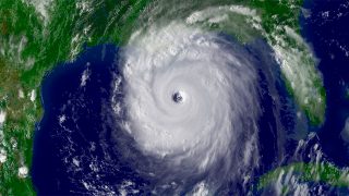 ¿Cómo se nombran los huracanes?