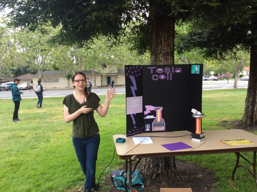 Emily Emmons, 9th grader, showcases her Musical Tesla Coil Thursday, May 24th, 2018. This project won the Best In Show voting at the 2018 PBL fair. (Destiny Masciarelli / Lincoln Lion Tales)