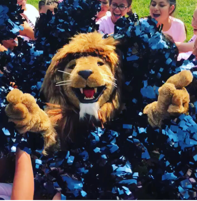 2018-2019 Equipo animador: El corazón del orgullo de los leones